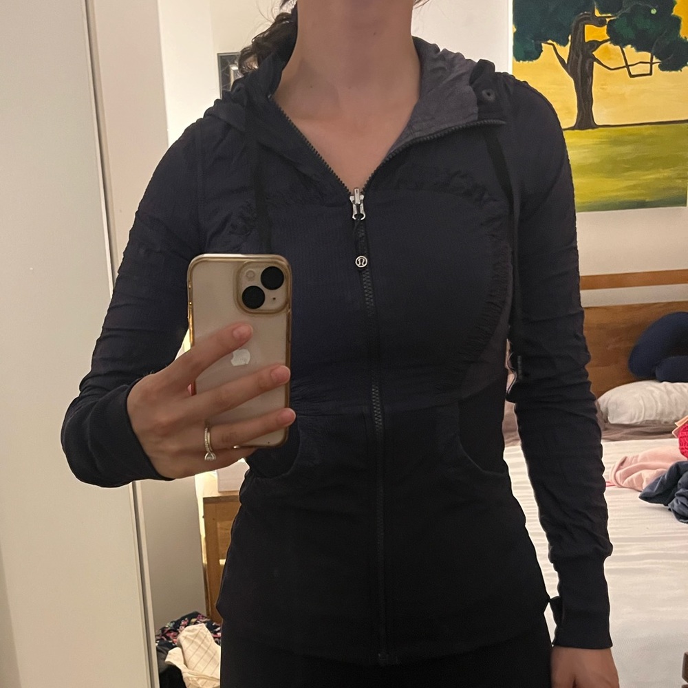 Lululemon size 2 jacket reversible deep purple
